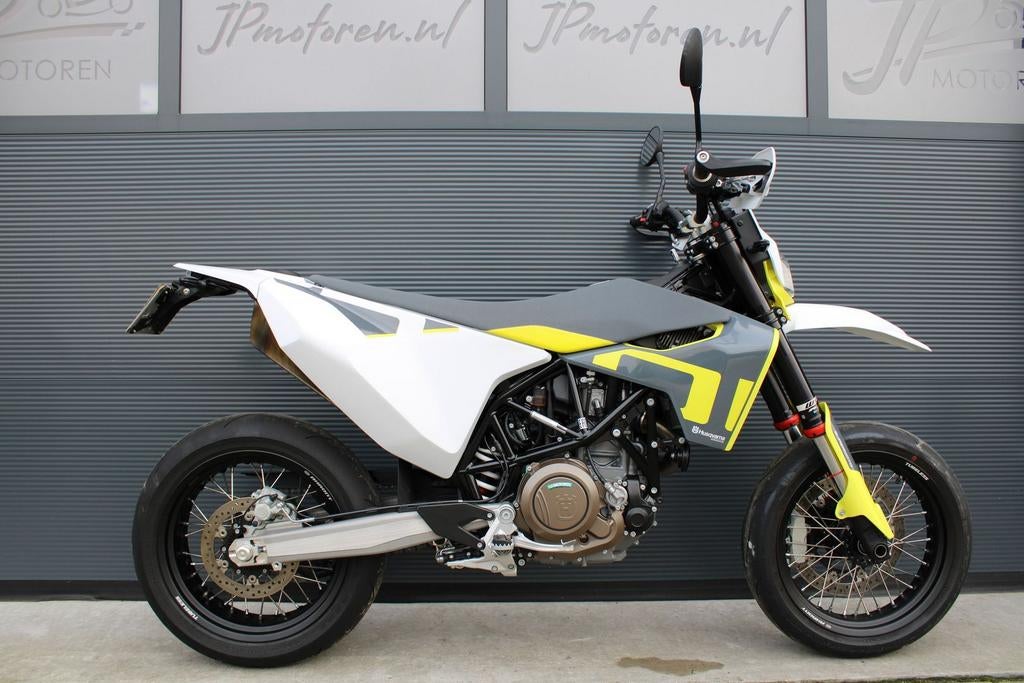 Husqvarna 701 Supermoto (2021) *Org.NL*A2/35KW Mog.*, Motoren, Motoren | Husqvarna, 693 cc, Motorrijbewijs A, Bedrijf, Onbekend