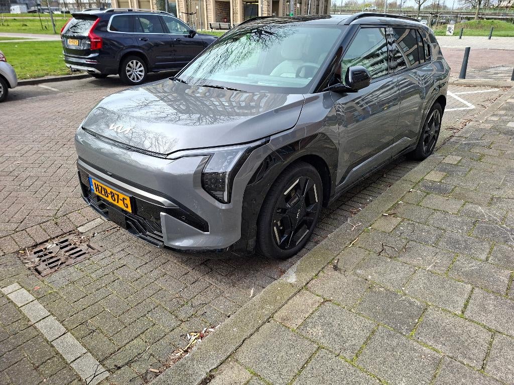 Kia EV3 81,4 kWh 204pk 2025 Grijs, 510 min, 33 min, 68 pk, Origineel Nederlands