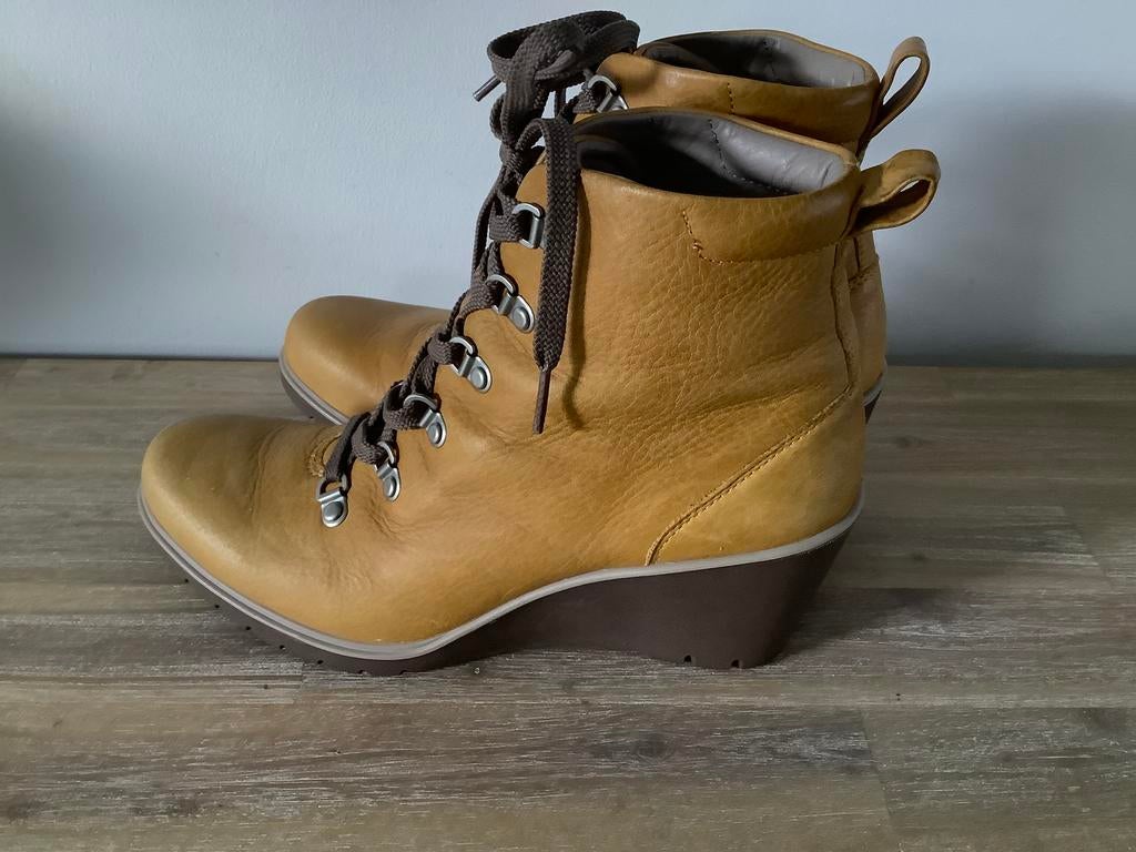 Ecco enkellaarzen maat 39, Geel, Lage of Enkellaarzen, Nieuw, Ophalen of Verzenden