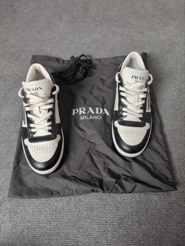 Prada Downtown sneakers leer zwart wit maat 44, Ophalen of Verzenden, Zo goed als nieuw, Zwart