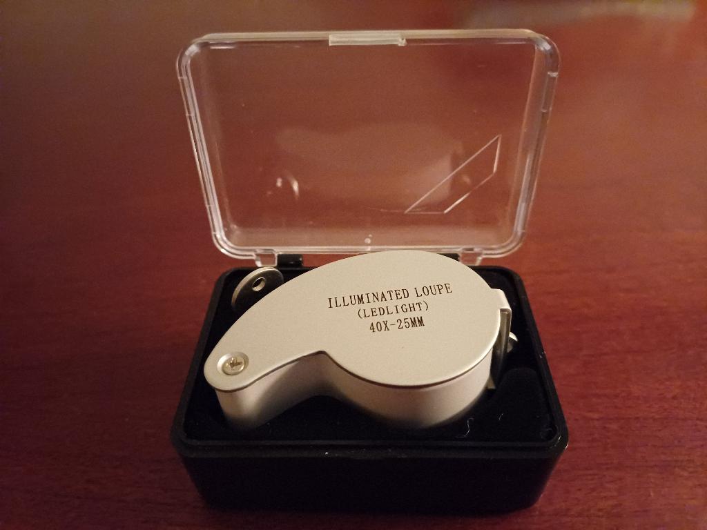 Uitklapbare Loep Loup met Led licht – 40x Diam: 25mm Zilver, Ophalen of Verzenden, Mineraal