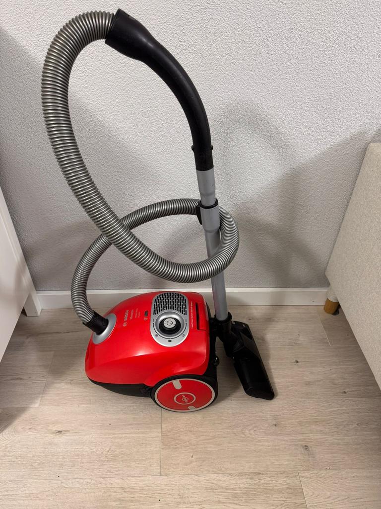 Bosch moveOn stofzuiger, Witgoed en Apparatuur, Stofzuigers, Ophalen, Zo goed als nieuw