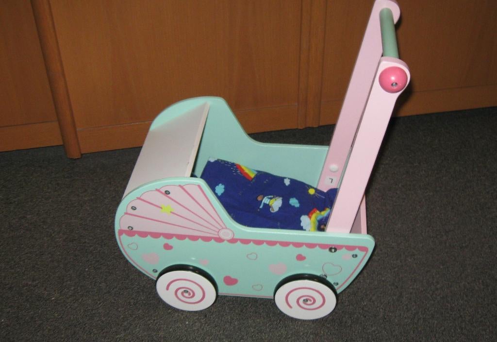 Houten poppenwagen, Kinderen en Baby's, Speelgoed | Houten speelgoed, Ophalen of Verzenden, Gebruikt, Duw- of Trekspeelgoed