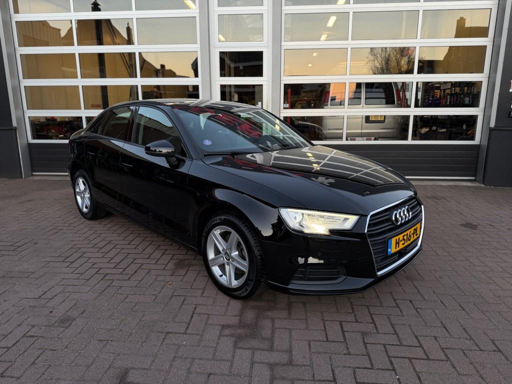 Audi A3  LIMOUSINE 1.0 TFSI SPORT AUT. S-Line / NAVI / CRUIS, Startonderbreker, Gebruikt, Euro 6, 116 pk