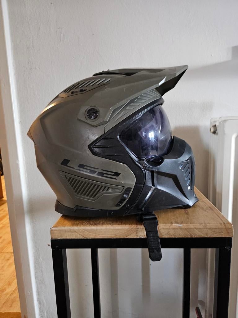 LS2 helm - goed, Fietsen en Brommers, Ophalen of Verzenden, Zo goed als nieuw, Small, LS2