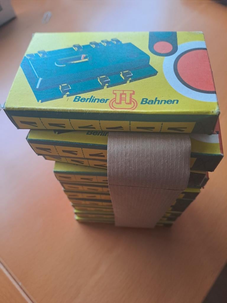 10x Berliner TT Bahnen Schakelaar 8410, Ophalen of Verzenden