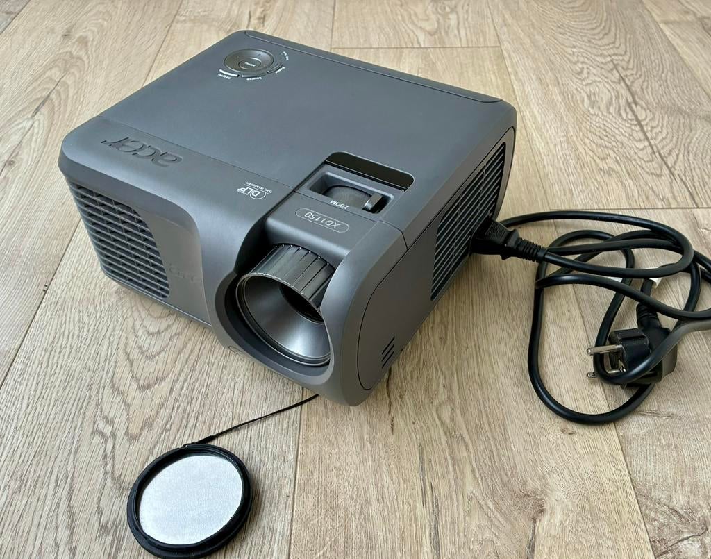 Koopje: Acer Beamer, Verzenden, CRT, Zo goed als nieuw, Full HD (1080)