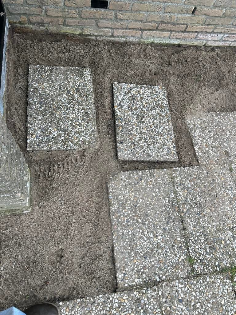 Gratis 100 grindtegels 60 x 40 cm, Tuin en Terras, Ophalen, Gebruikt, 10 m² of meer, Beton
