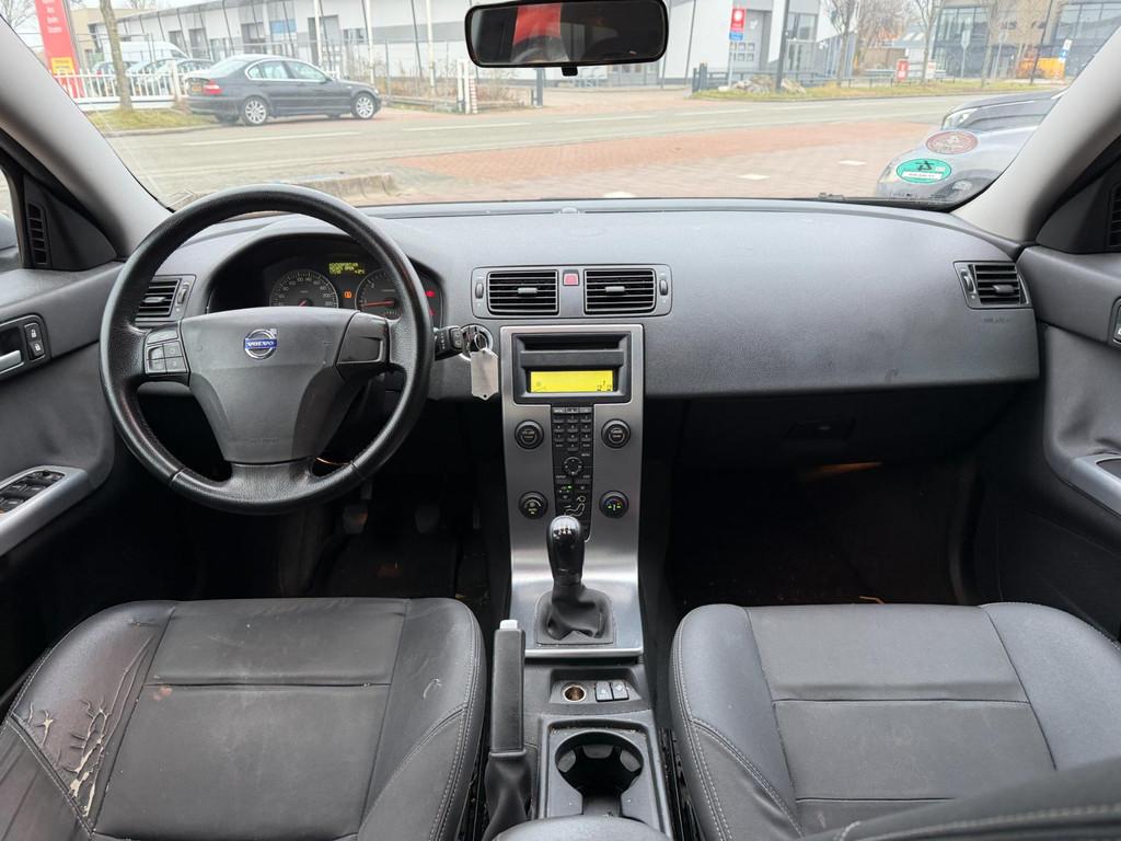 Volvo V50 1.6D Momentum RIJDT GOED! !EXPORTPRIJS!, Voorwielaandrijving, Stof, Gebruikt, 4 cilinders
