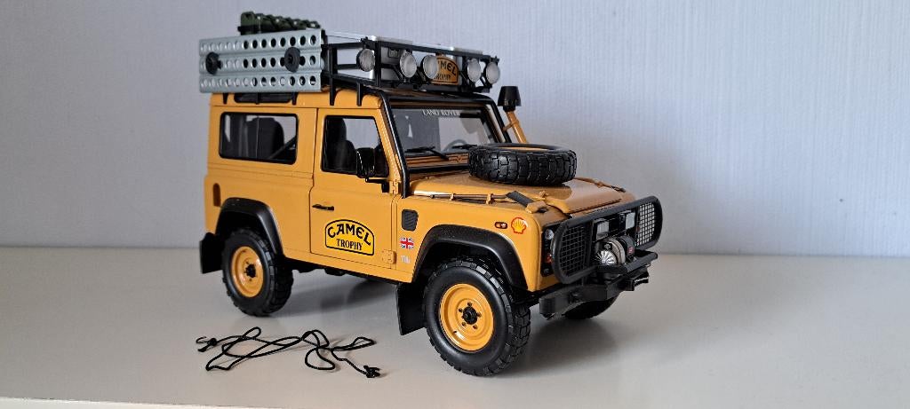 Camel Trophy Defender 90 1:18, Hobby en Vrije tijd, Ophalen of Verzenden, Nieuw, Auto, Overige merken