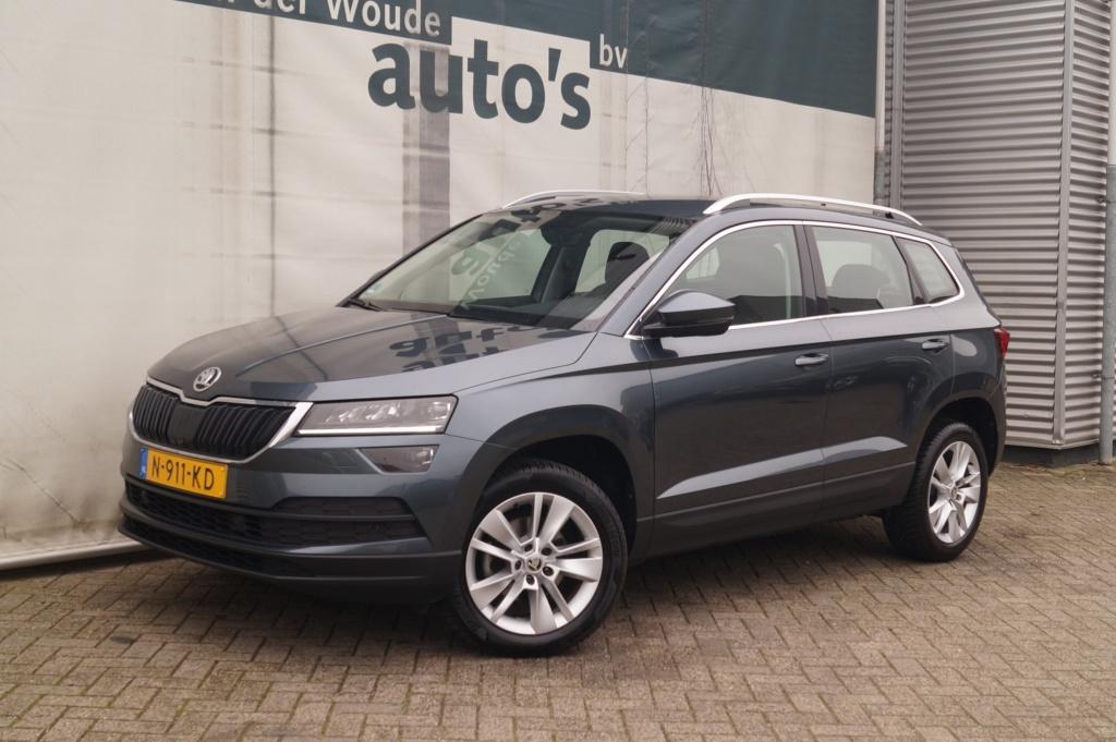 Skoda Karoq 1.0 TSI Business Edition Plus -LED-ECC-CAM-TREKH, Gebruikt, Handgeschakeld, 19 km/l, 3 cilinders