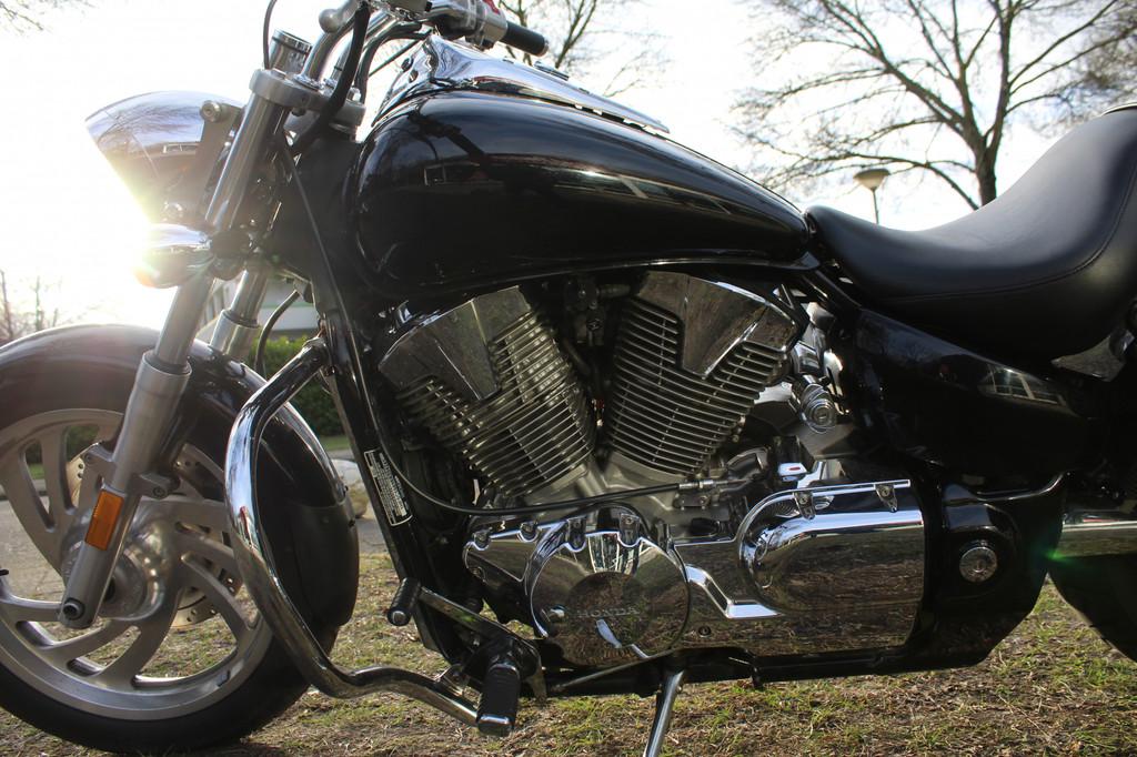 Honda VTX 1300 - foto 2