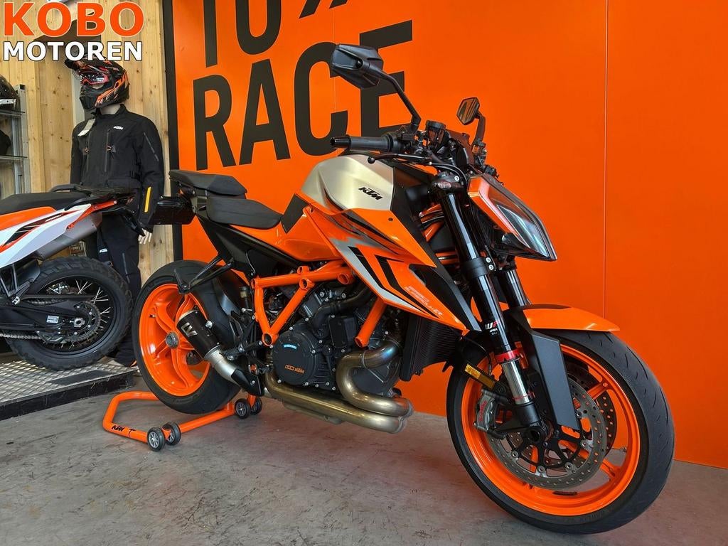 KTM 1290 SUPERDUKE R (bj 2023) - foto 2