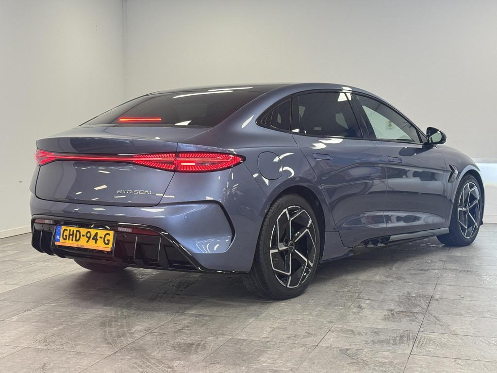 BYD SEAL Design RWD 82.5 kWh Panoramadak | 1e eigenaar | Cam, Automaat, Achterwielaandrijving, Blauw, Sedan