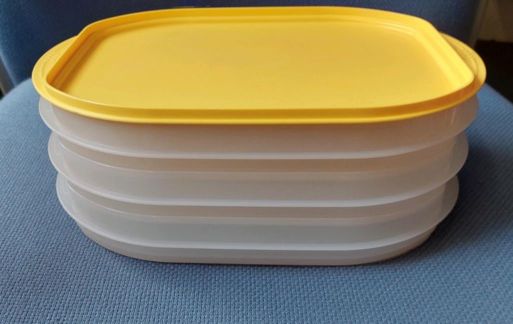 Vleeswaren doos tupperware als nieuw €10,00, Ophalen of Verzenden, Zo goed als nieuw, Geel, Overige typen