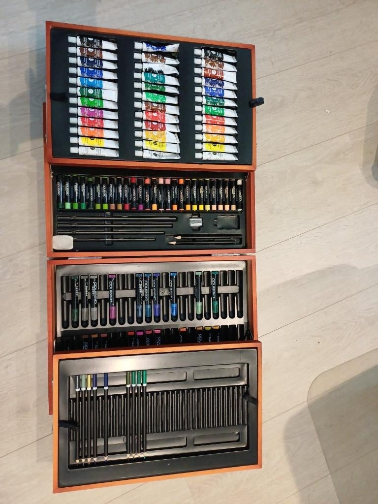 Uitgebreide schilder-/tekenset in houten koffer, Ophalen, Gebruikt, Overige typen