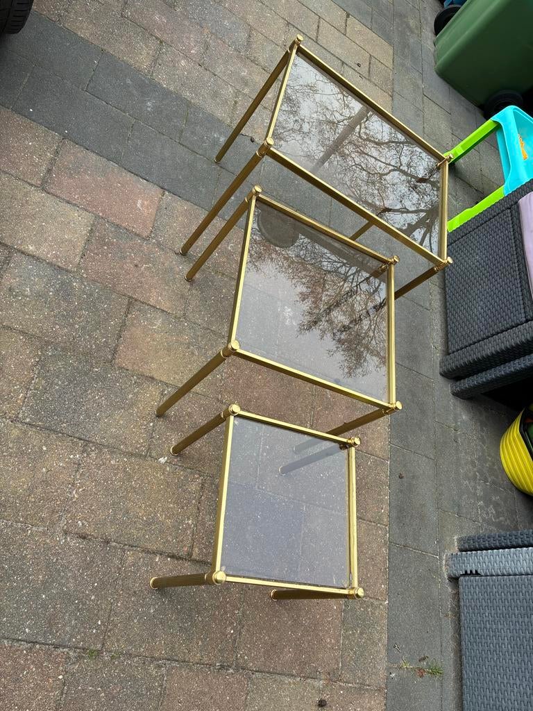 Set van 3 messing bijzettafels met glasplaat, Minder dan 45 cm, Minder dan 55 cm, Gebruikt, Metaal of Aluminium