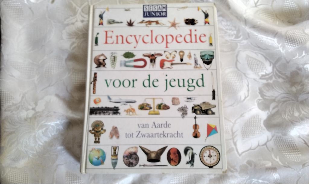 Encyclopedie voor de jeugd Sesam junior Wetenschap Biologie, Boeken, Encyclopedieën, Complete serie, Overige onderwerpen, Ophalen