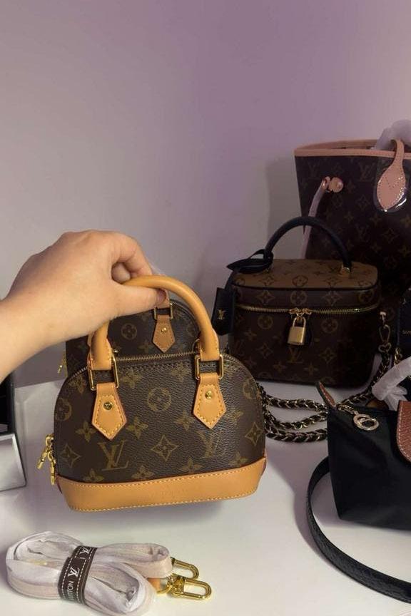 Nano alma -mini tas nieuw hoog kwaliteit echt leer INC strap, Ophalen of Verzenden, Zo goed als nieuw, Zwart, Schoudertasje