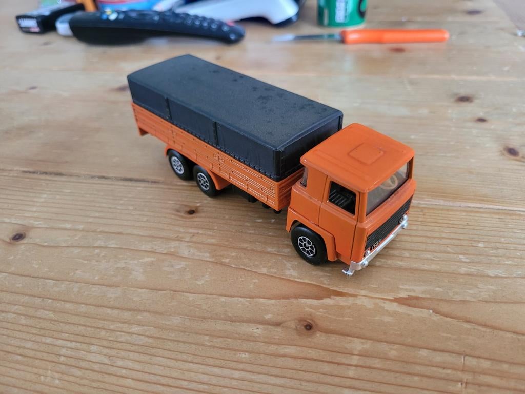Verschillende scania, Hobby en Vrije tijd, Modelauto's | 1:50, P, P, Zo goed als nieuw, Bus of Vrachtwagen