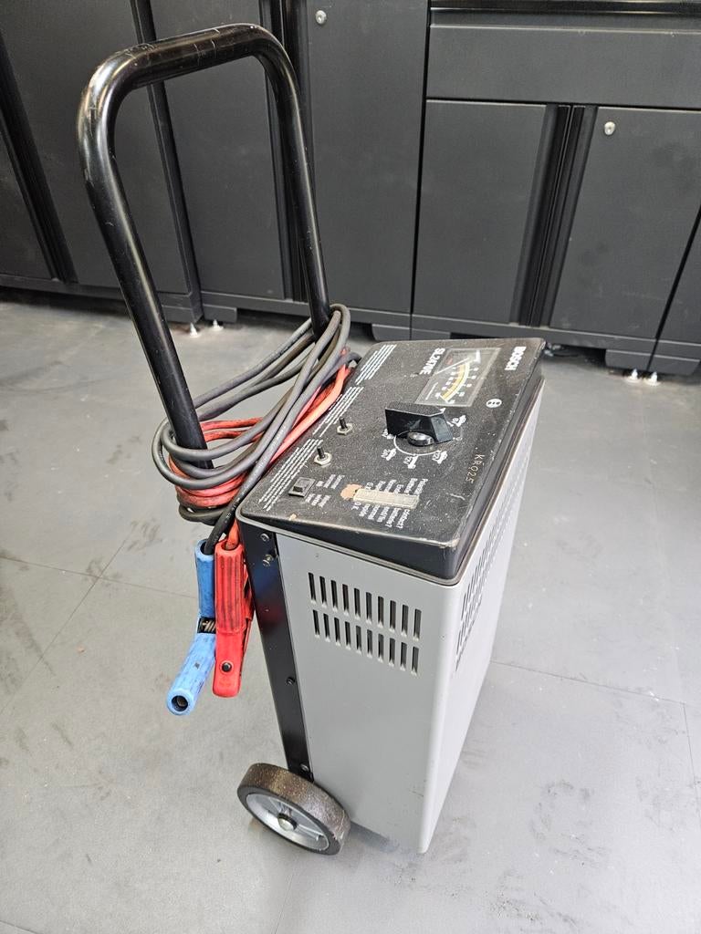 Accu Snellader 6V/12V/24V - Bosch SL2470E, Ophalen, Gebruikt, Universele onderdelen