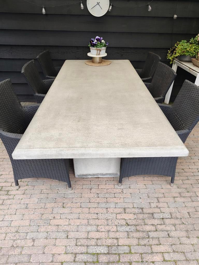 Betonnen tuintafel + 6 tuinstoelen, Tuin en Terras, Tuintafels, Ophalen, Gebruikt, Rechthoekig, Overige materialen
