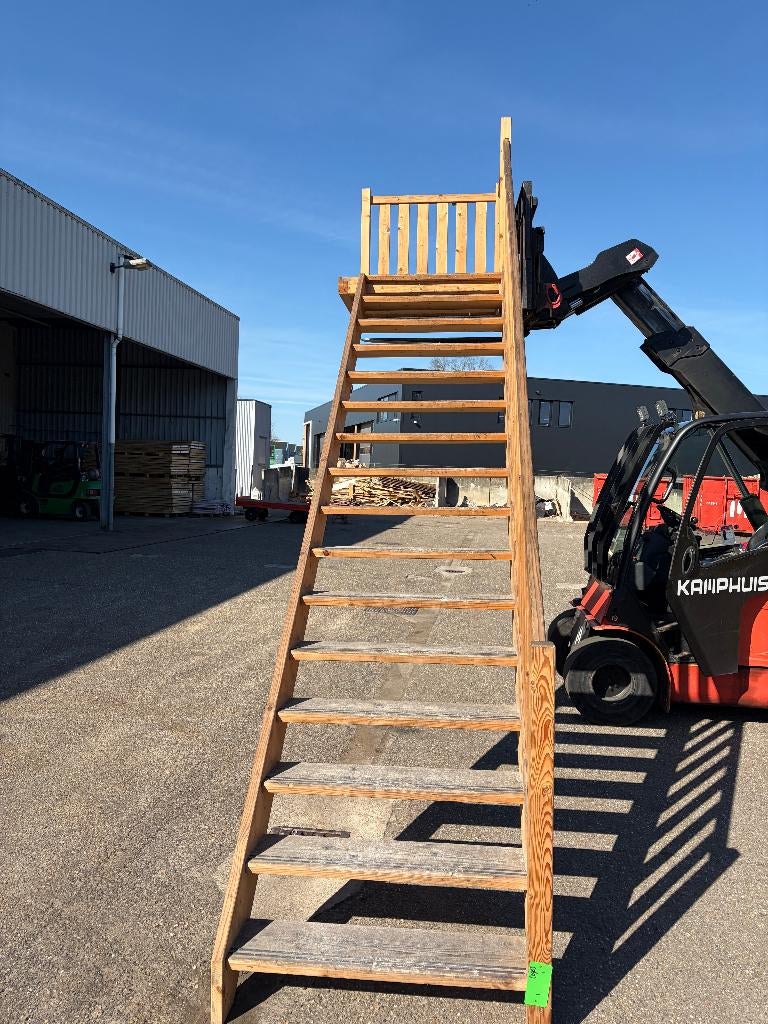 Houten trap met balustrade ( 296 ), Ophalen, Gebruikt, Trap, Nb