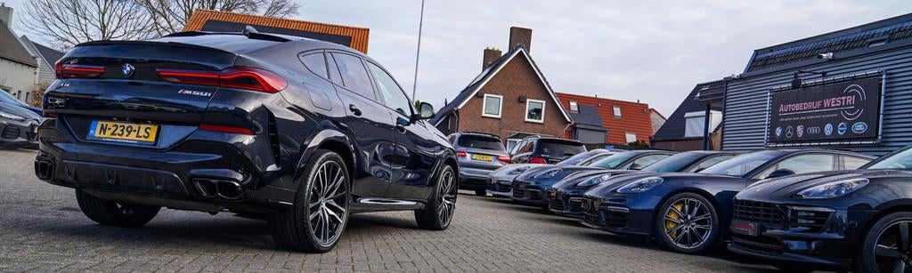 BMW X6 M50i High Executive | Harman/Kardon | Head Up Display, Gebruikt, 2210 kg, 4395 cc, Zwart