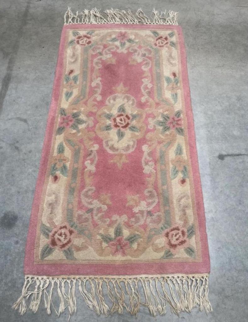 Handgeknoopt loper 63cm x 140cm china chinees roze kleur wol, Gebruikt, 100 tot 150 cm, Handgeknoopt loper kleed tapijt scheerwol oosterse orient china