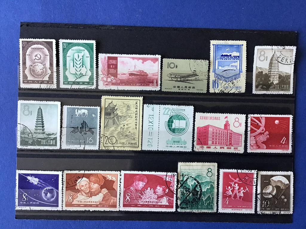 784. 18 x China, Ophalen of Verzenden, Oost-Azië