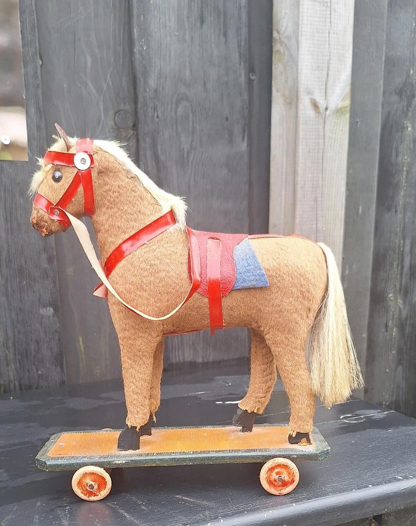 Antiek paardje, Antiek en Kunst, Antiek | Speelgoed, Ophalen of Verzenden