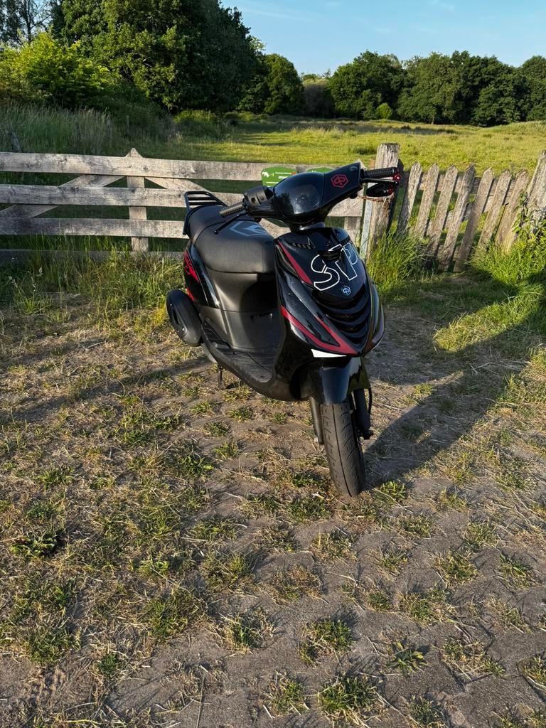 Zip 50cc 4 takt 2024, Ophalen, Maximaal 45 km/u, Zip, Zo goed als nieuw