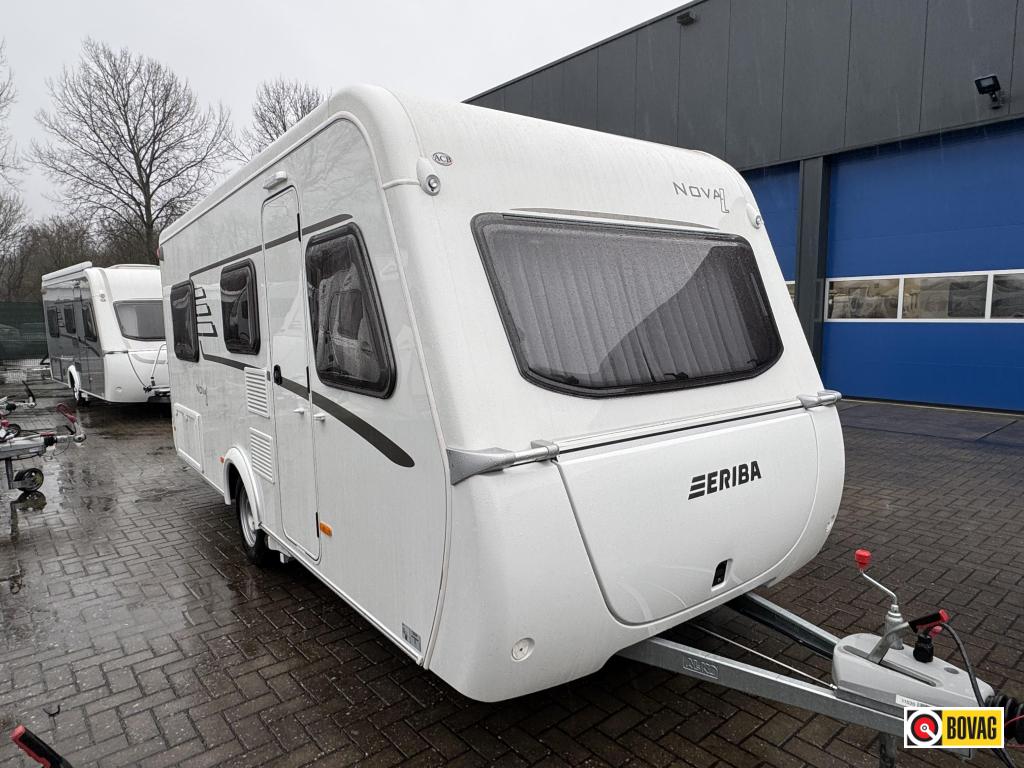 Eriba Nova Light 442 Inclusief mover, Caravans en Kamperen, Overige typen, Standaardzit, Schokbreker, Bedrijf