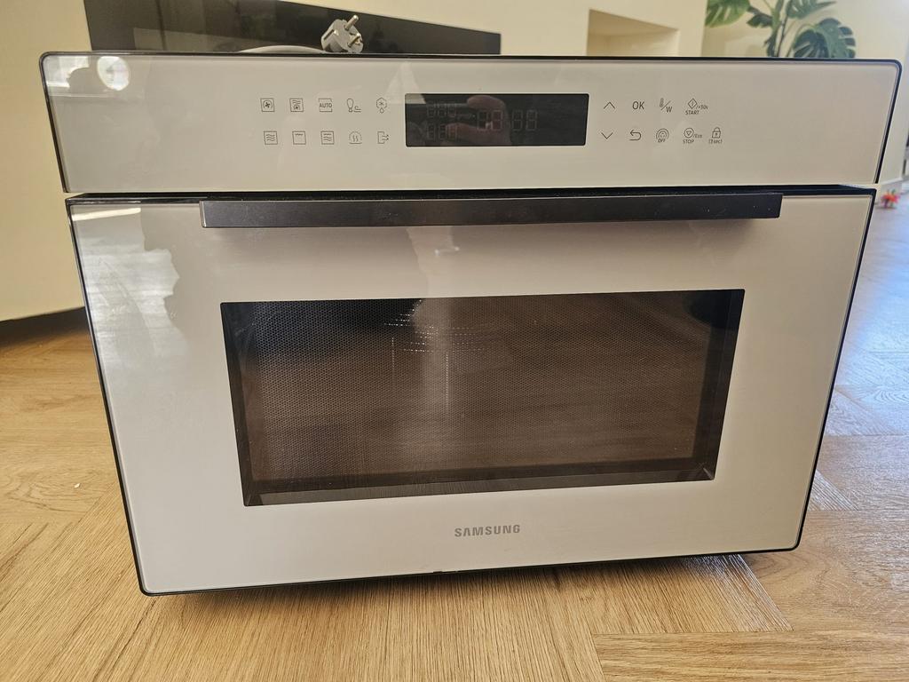Samsung combi magretroen, Witgoed en Apparatuur, Ovens, Zo goed als nieuw, Minder dan 45 cm, Ophalen of Verzenden