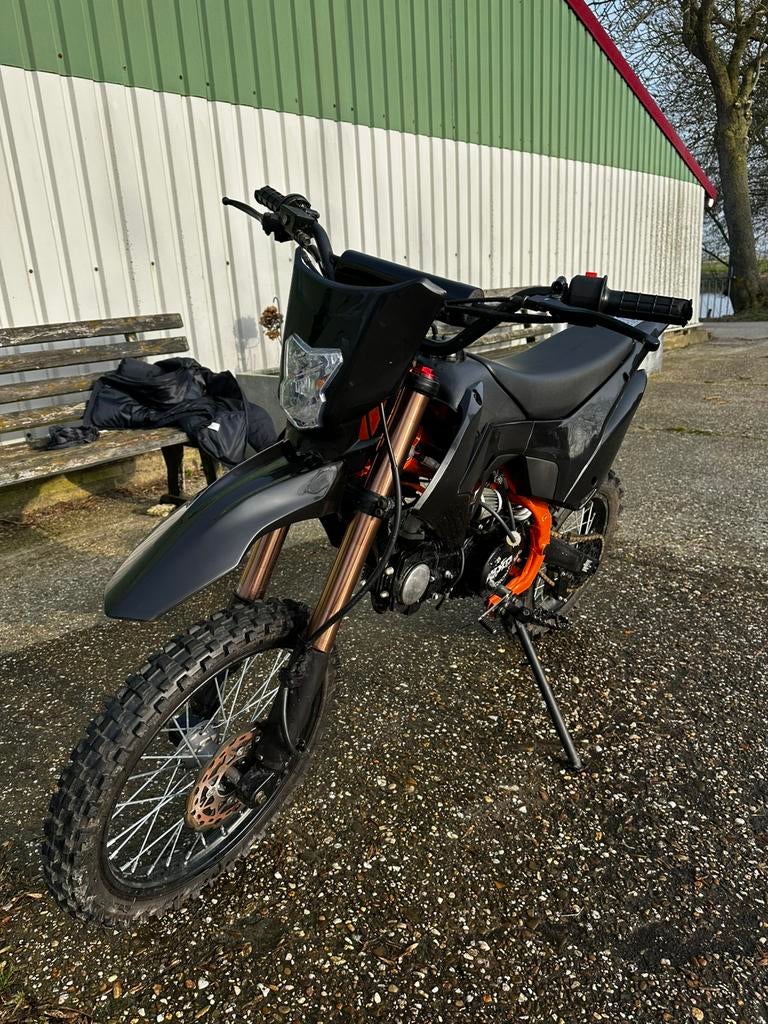 Pitbike 140cc, Fietsen en Brommers, Minibikes, Midibikes en Pitbikes, Ophalen, Zo goed als nieuw, 140 cc, Pitbike