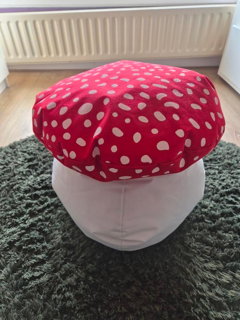 Efteling poef paddestoel, Ophalen, Zo goed als nieuw, Beeldje of Poppetje