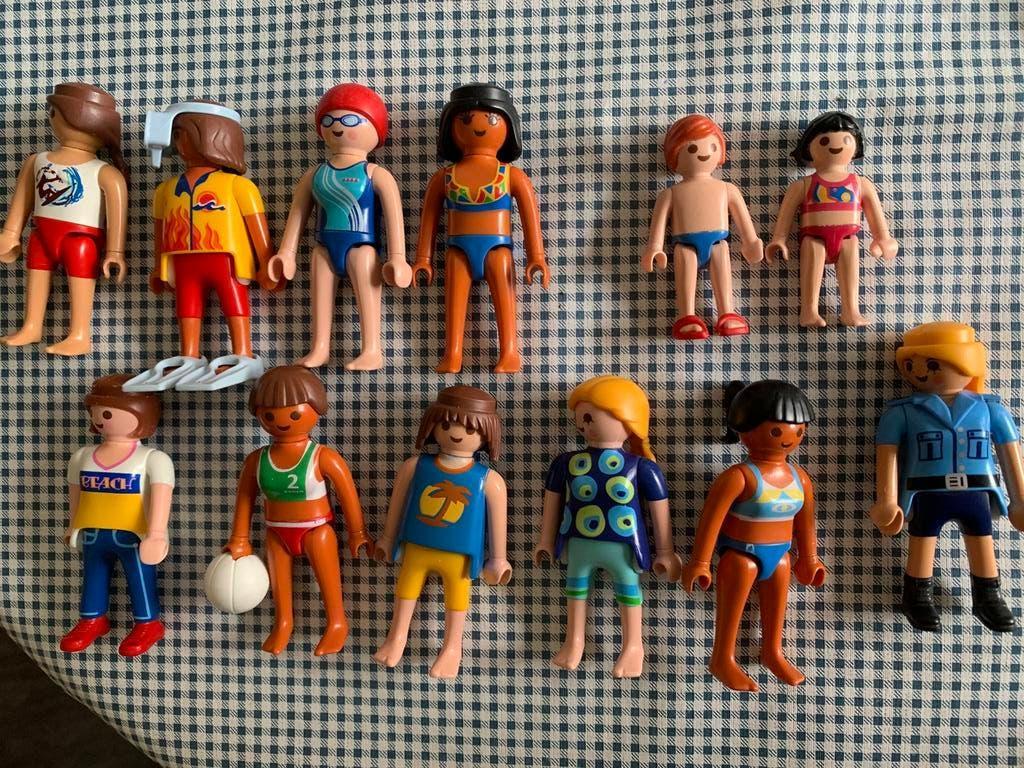 Playmobil en Geobra :10 poppetjes + 2 kleine - STRAND, Ophalen of Verzenden, Zo goed als nieuw