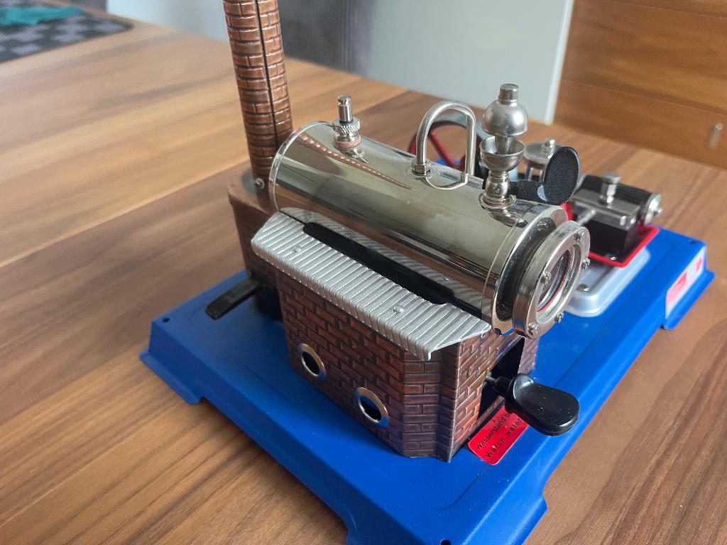 Nieuwe Stoommachine Wilesco D10, Antiek en Kunst, Antiek | Speelgoed, Ophalen of Verzenden