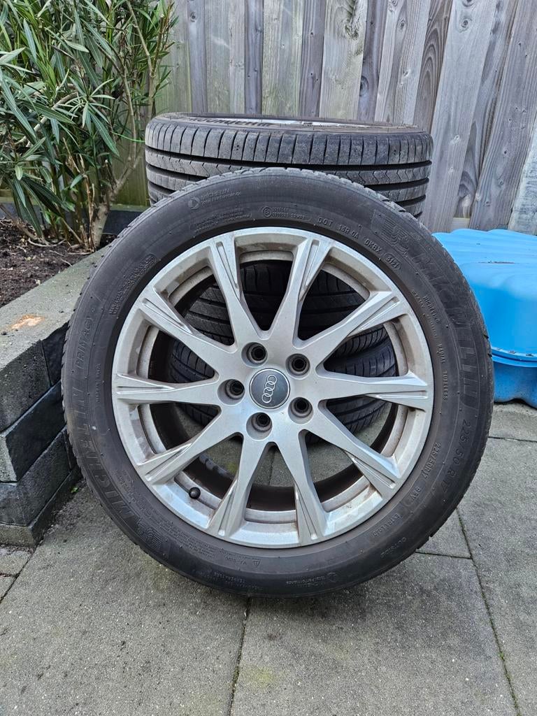 17inch Audi A4 B9 Velgen met All-Season Banden, Ophalen, Gebruikt, 255 mm, Banden en Velgen