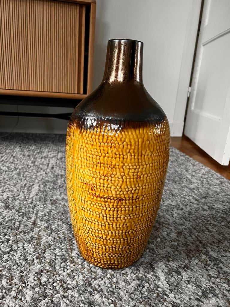 G.A.N Kwantum siervaas aardewerk donkergeel/ koperkleurig, Ophalen, Overige kleuren, Aardewerk of Porselein, Zo goed als nieuw