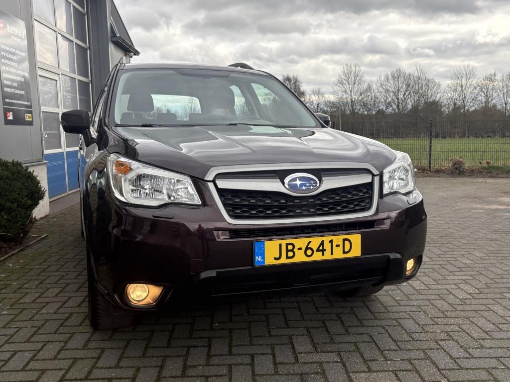Subaru Forester 2.0 Luxury Plus TREKHAAK-CAMERA-STOELVERWRMN, Automaat, Euro 5, 15 km/l, 4 cilinders