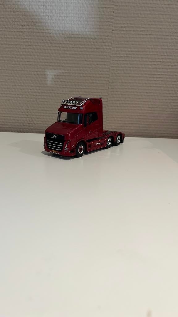 Wsi vlastuin, Ophalen, Zo goed als nieuw, Bus of Vrachtwagen, Wsi