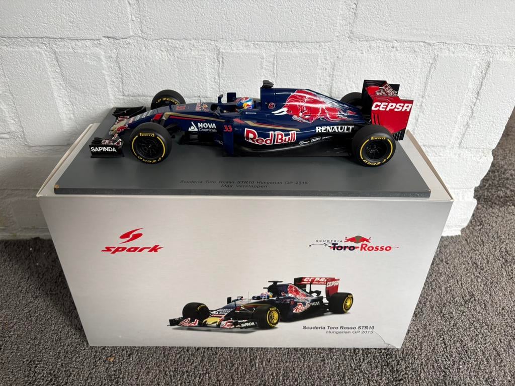 Max verstappen STR10 toro rosso hongarije 2015 1:18 model, Ophalen of Verzenden, Zo goed als nieuw, Formule 1