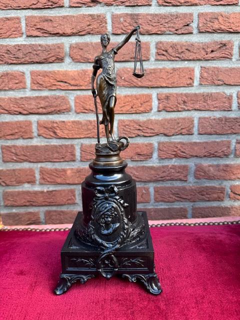 bronzen beeldje van Vrouwe Justitia, 37 cm, Ophalen of Verzenden