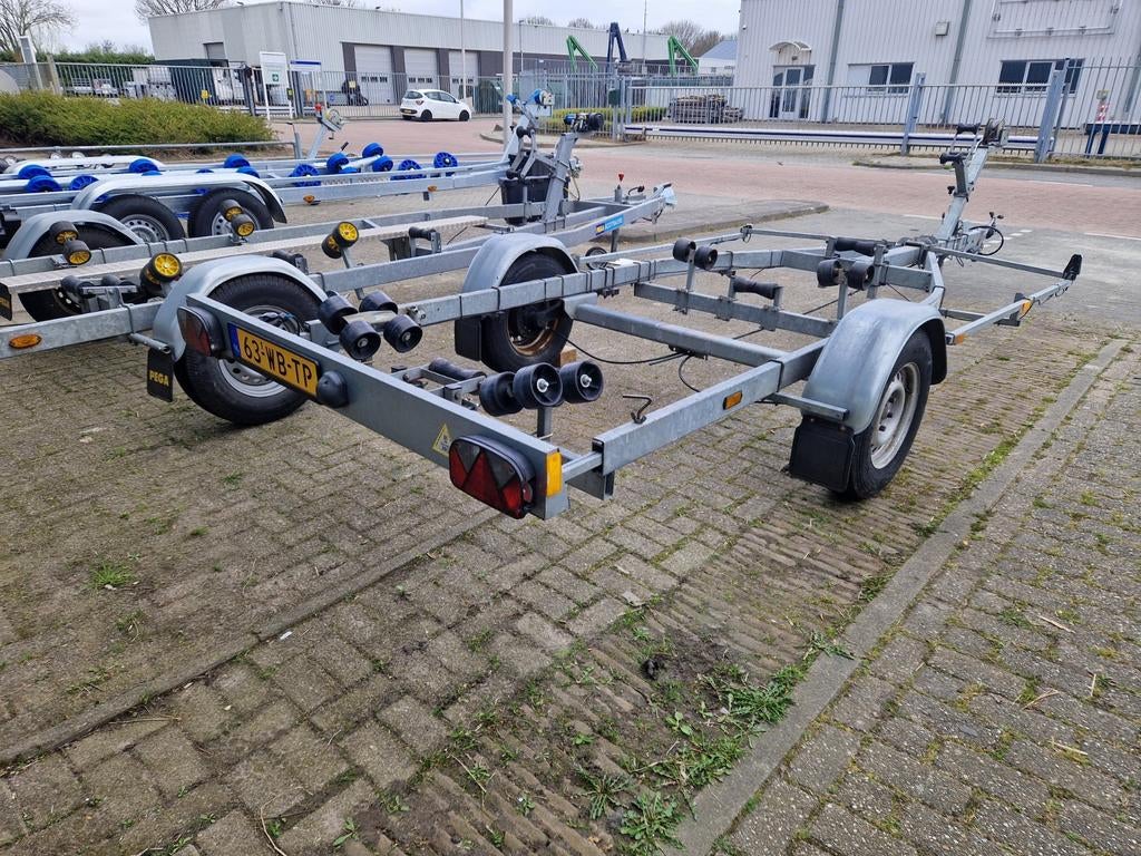 Kalf geremde kanteltrailer met een 1350KG as en kenteken!!!, Minder dan 1500 kg, Overige typen, Ophalen of Verzenden, Zo goed als nieuw
