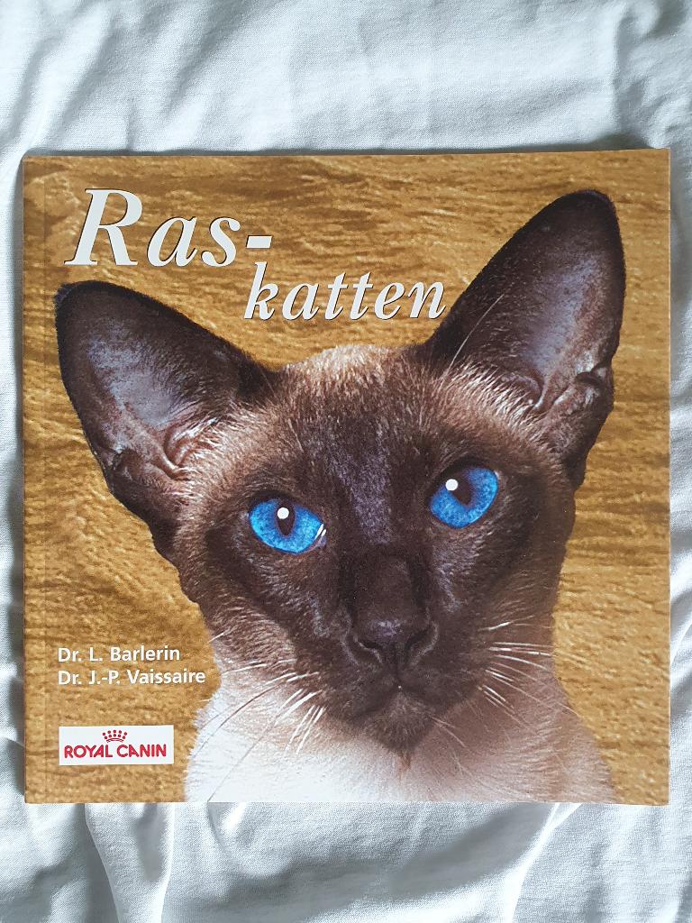 Raskatten boek van Royal Canin, Ophalen of Verzenden, Zo goed als nieuw, Katten