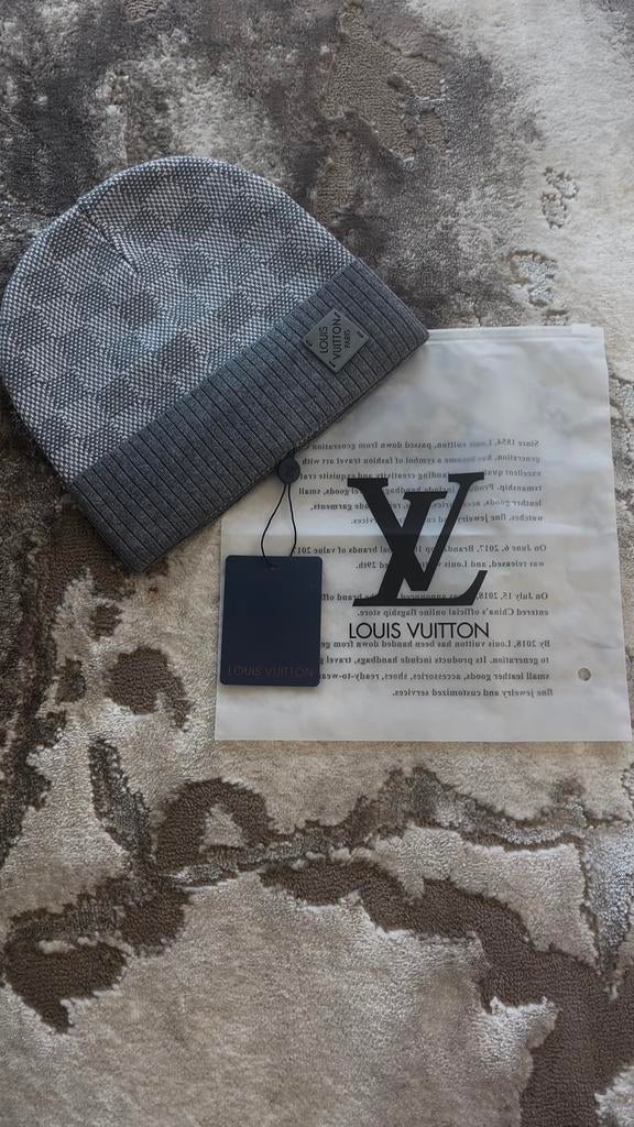 Grijze muts, Ophalen, Zo goed als nieuw, Overige maten, Muts