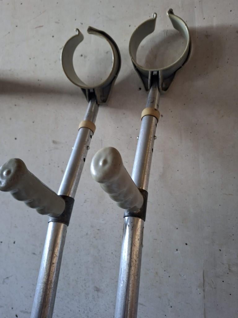 Loopkrukken (elleboogkrukken), Diversen, Loopkrukken, Ophalen of Verzenden, In hoogte verstelbaar, Gebruikt