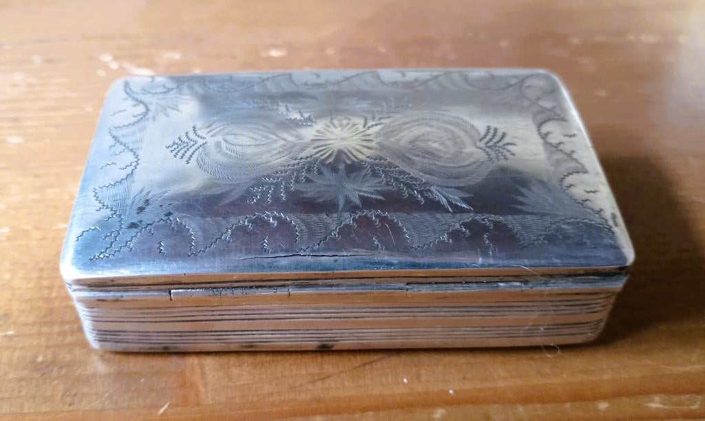 Antieke zilveren snuifdoos uit 1859, Ophalen of Verzenden, Zilver