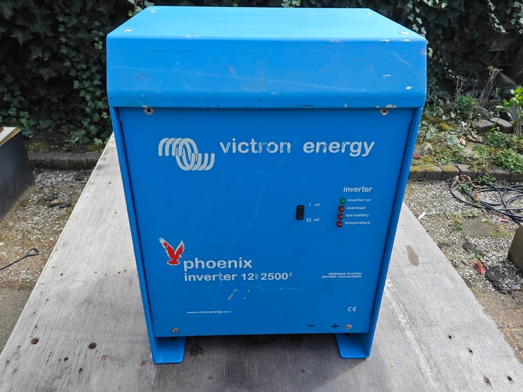 Te koop Victron omvormer, Watersport en Boten, Navigatiemiddelen en Scheepselektronica, Ophalen of Verzenden, Overige typen